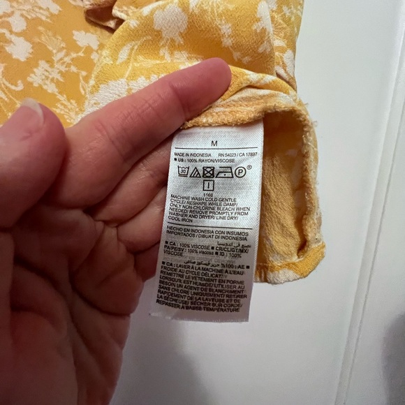 Old Navy Yellow/White floral print cami - Picture 9 of 9